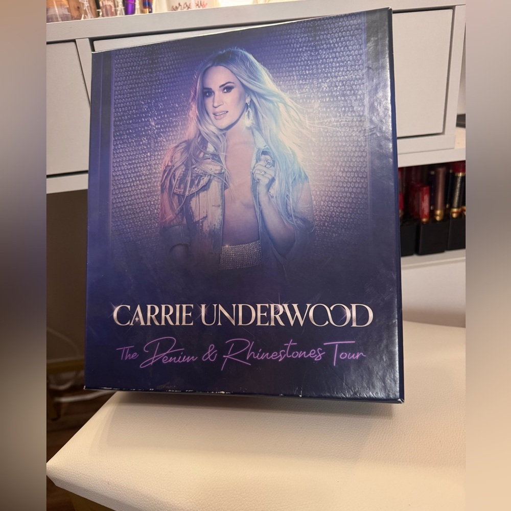 Carrie Underwood VIP Box - Picture 2 of 4